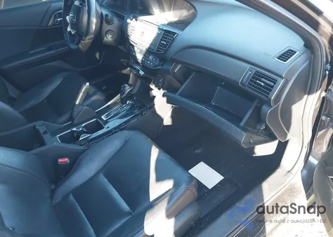 2017 Honda Accord Sport Se z USA, uszkodzony, nr VIN 1HGCR2F1XHA204617